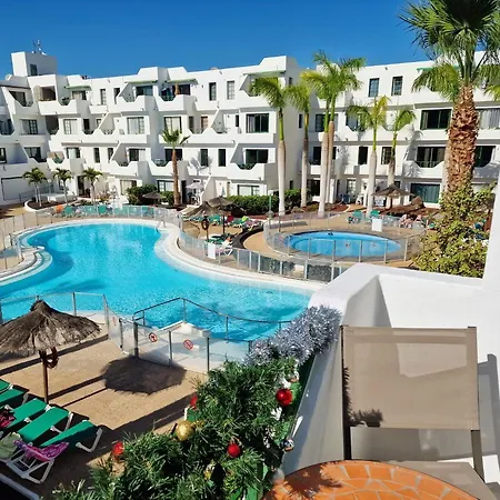 Lovely Mira With Pool