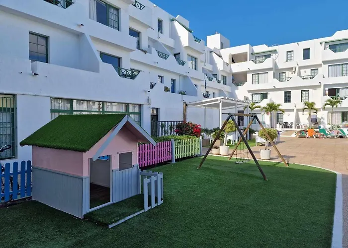 Lovely Mira With Pool *