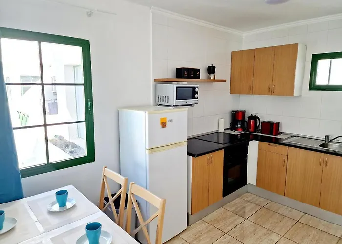 Apartment Lovely Mira With Pool Puerto del Carmen (Lanzarote)