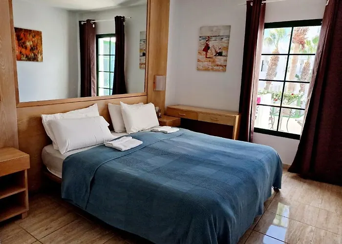 Lovely Mira With Pool Apartment Puerto del Carmen (Lanzarote)